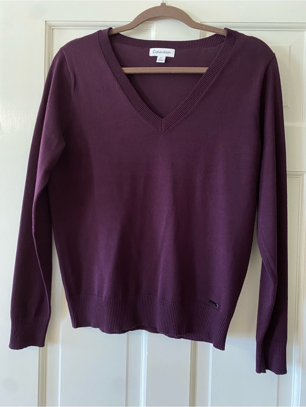 Calvin Klein Women's V-Neck Sweater in Deep Plum